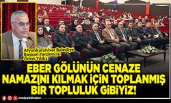 Eber gölünün cenaze namazını kılmak için toplanmış bir topluluk gibiyiz!