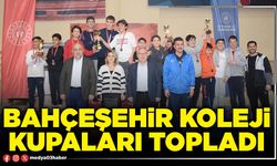 Bahçeşehir Koleji kupaları topladı