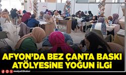 Afyon’da bez çanta baskı atölyesine yoğun ilgi