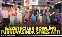 Gazeteciler bowling turnuvasında stres attı