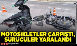 Motosikletler çarpıştı, sürücüler yaralandı