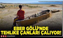 Eber Gölü’nde tehlike çanları çalıyor!