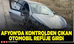 Afyon’da kontrolden çıkan otomobil refüje girdi