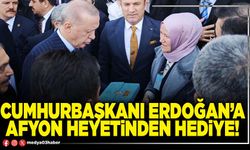 Cumhurbaşkanı Erdoğan’a Afyon heyetinden hediye!
