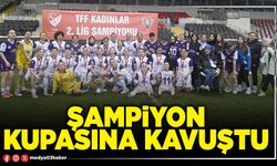 Şampiyon kupasına kavuştu