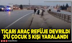 Ticari araç refüje devrildi 3’ü çocuk 5 kişi yaralandı