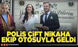 Polis çift nikaha ekip otosuyla geldi