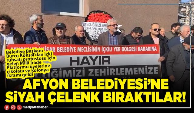 Afyon Belediyesi’ne siyah çelenk bıraktılar!