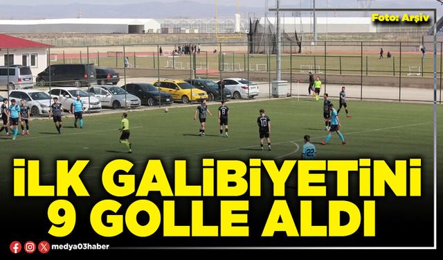 İlk galibiyetini 9 golle aldı