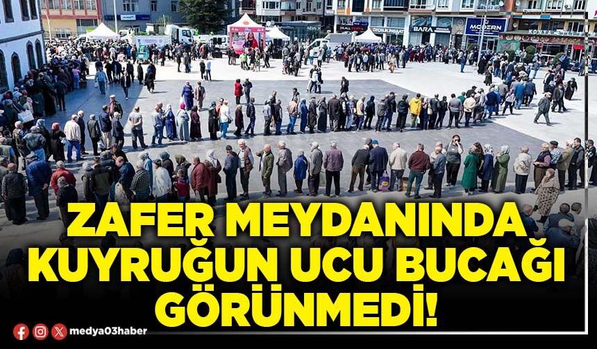 Zafer meydanında kuyruğun ucu bucağı görünmedi!