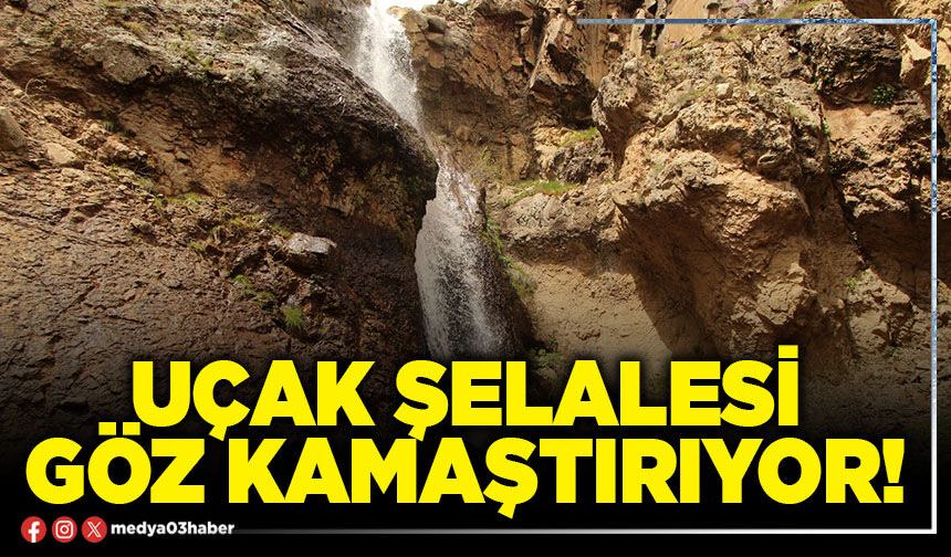Uçak şelalesi göz kamaştırıyor!