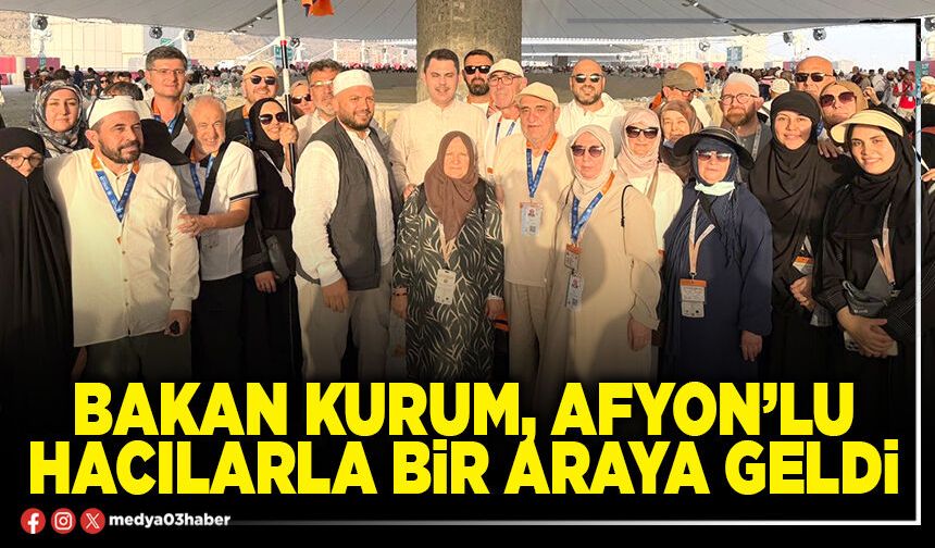 Bakan Kurum, Afyon’lu hacılarla bir araya geldi