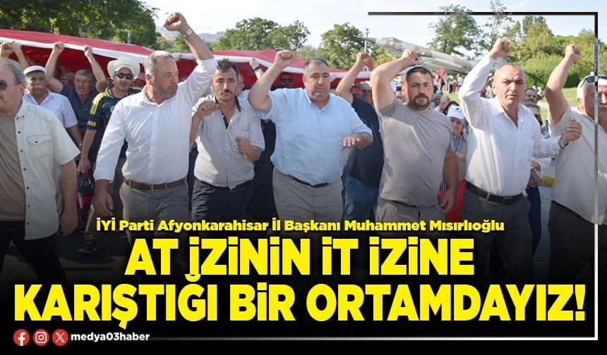 At izinin it izine karıştığı bir ortamdayız!