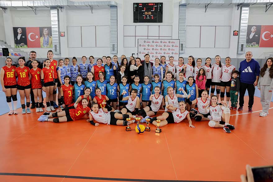 Midi Voleybol Turnuvasi 1 10122024094308 3 1024 768