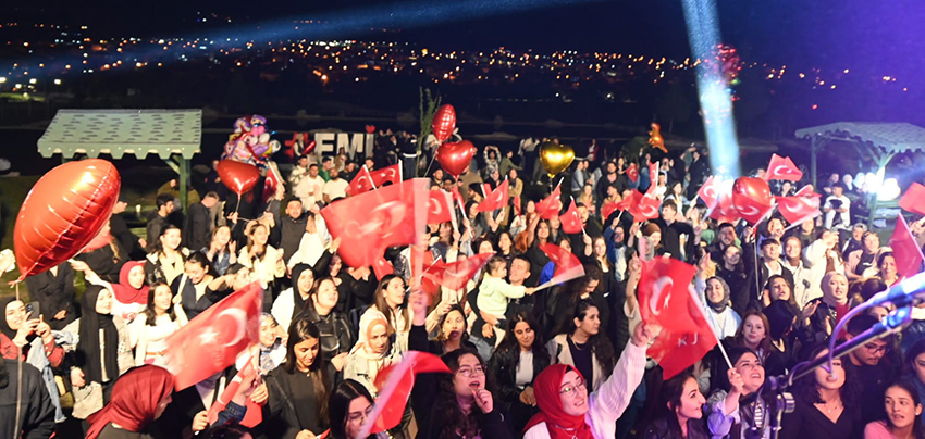 19 Mayıs Gençlik Festivali Emirdağ’da Coşku Dolu Anlara Sahne Oldu
