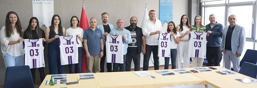 Hazırsanız Başlıyoruz!Afyon Belediye Yüntaş Kadın Voleybol Takımımız, 2025 2026 Sezonu Öncesi Kadrosunu Önemli Isimlerle Güçlendirdi. Sultanlar Ligi Ve Üst Düzey Lig Tecrübesine Sahip 7 Değerli Sporcuyu Renklerimi (1)