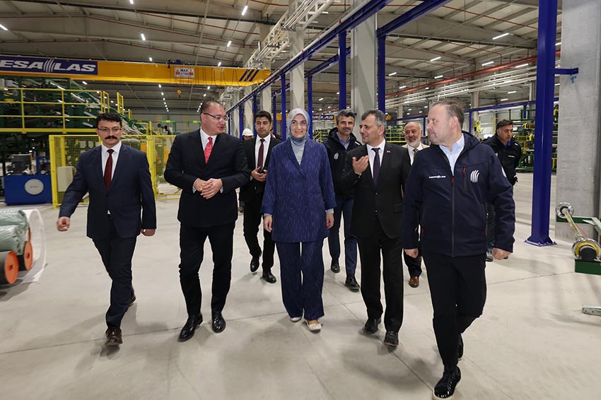 572380670 18299025454253484 8534240064487585155 N