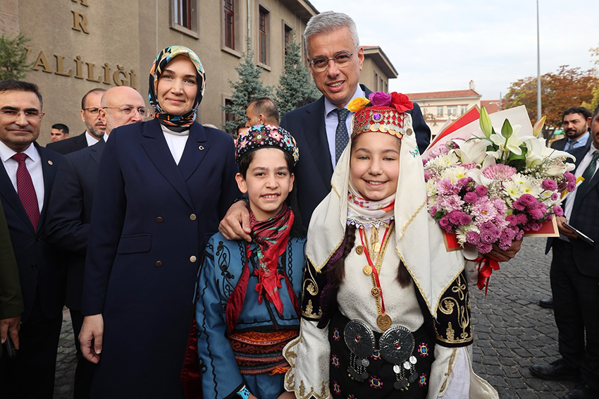 575717891 18299993347253484 1066293255671666472 N