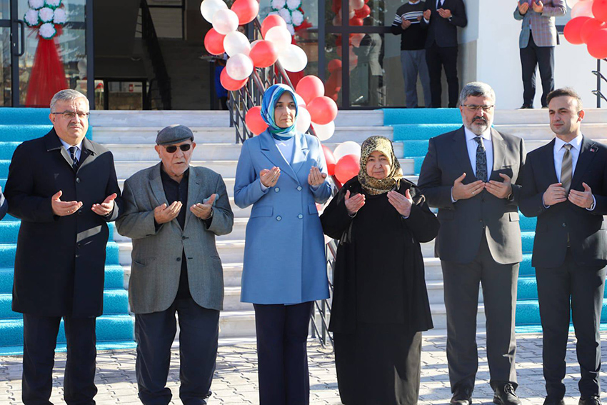 587049361 1380778673419558 5288990849289483754 N