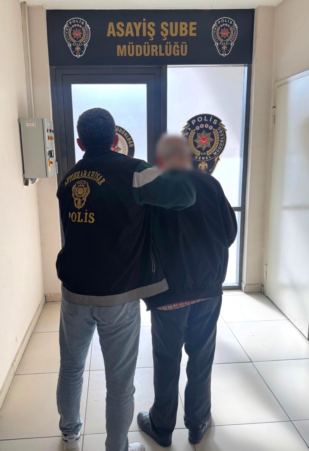 G41 A J9Q W Y A A1Gj O