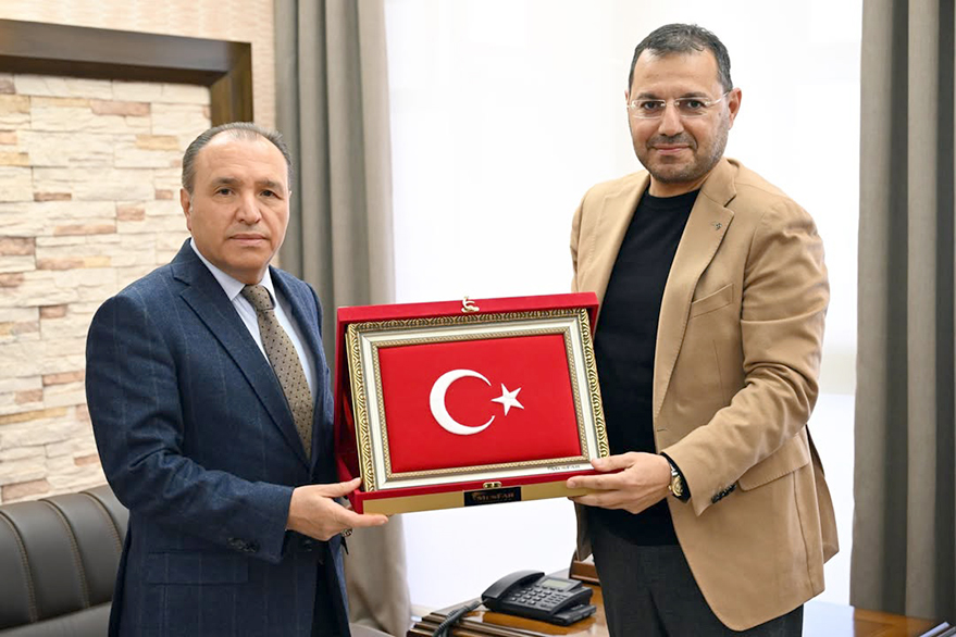 Musfar Man Otomotiv A.ş. Yönetim Kurulu Başkanı Veli Murat Çıracıoğlu, Afyon Kocatepe Üniversite