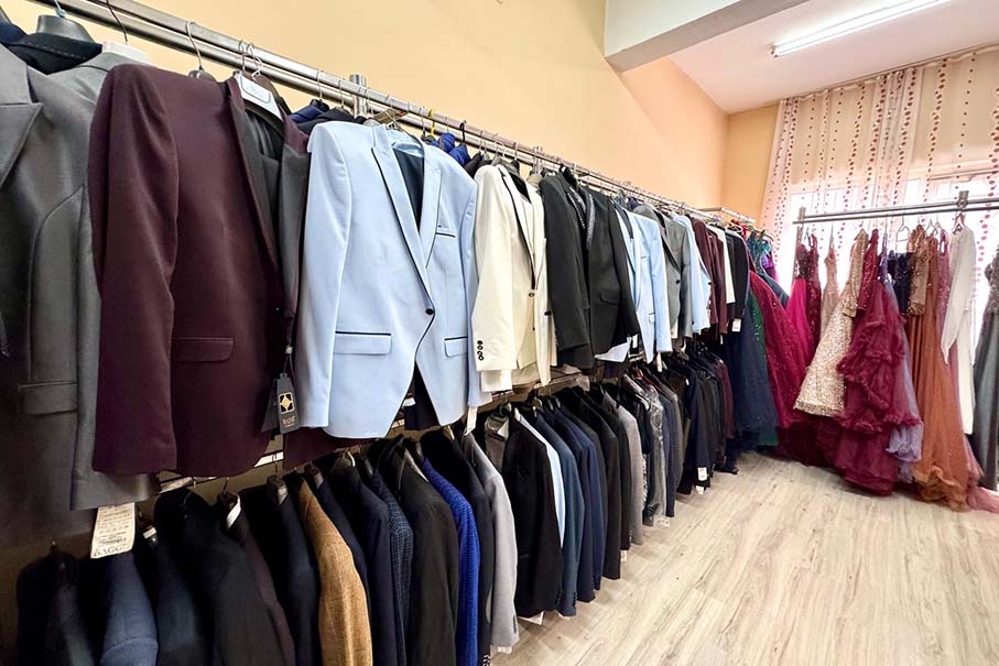 589912102 18305494177253484 5657548787859550633 N