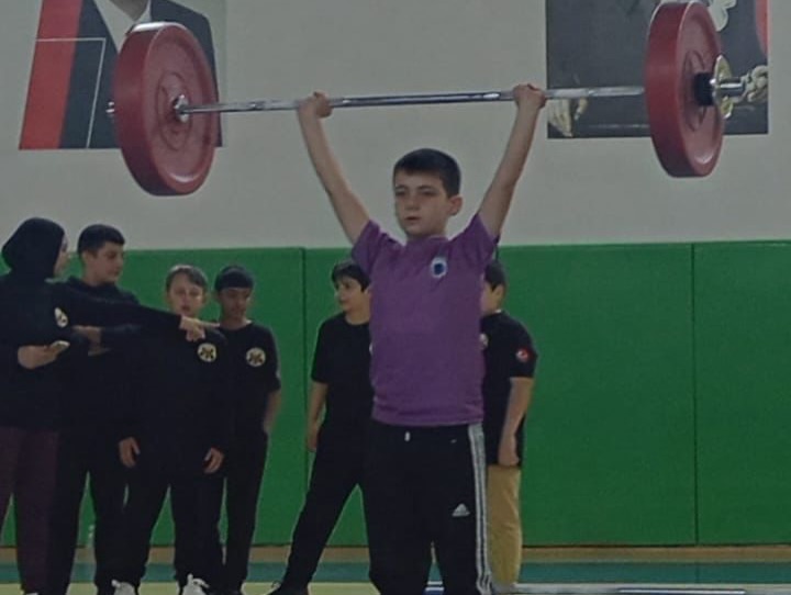 607324912 18434368342129252 927054855583707923 N