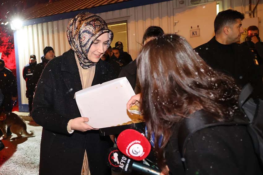 608849222 18306142288253484 4525210034099703805 N