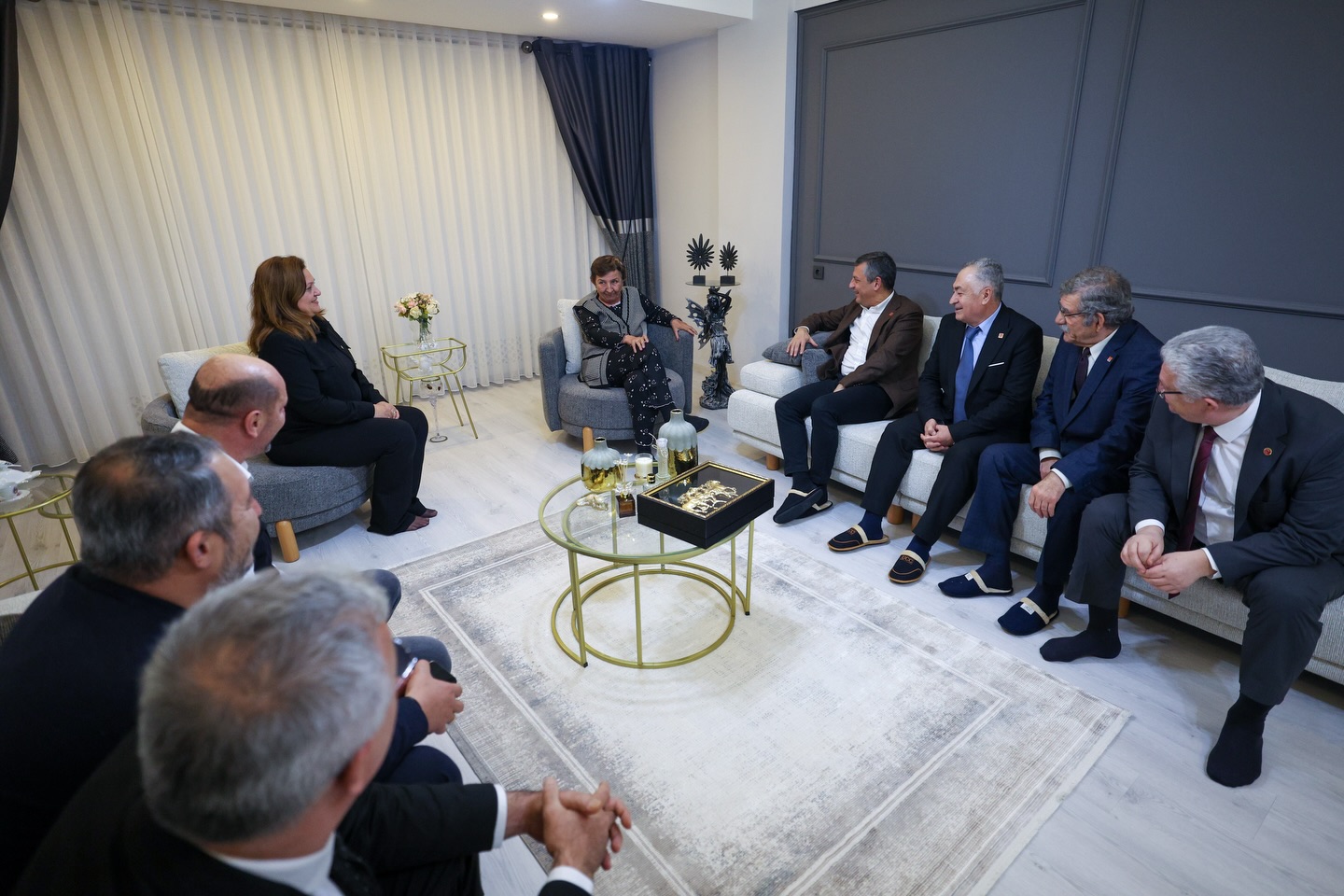 612096624 18546873715037474 8148955878950431922 N