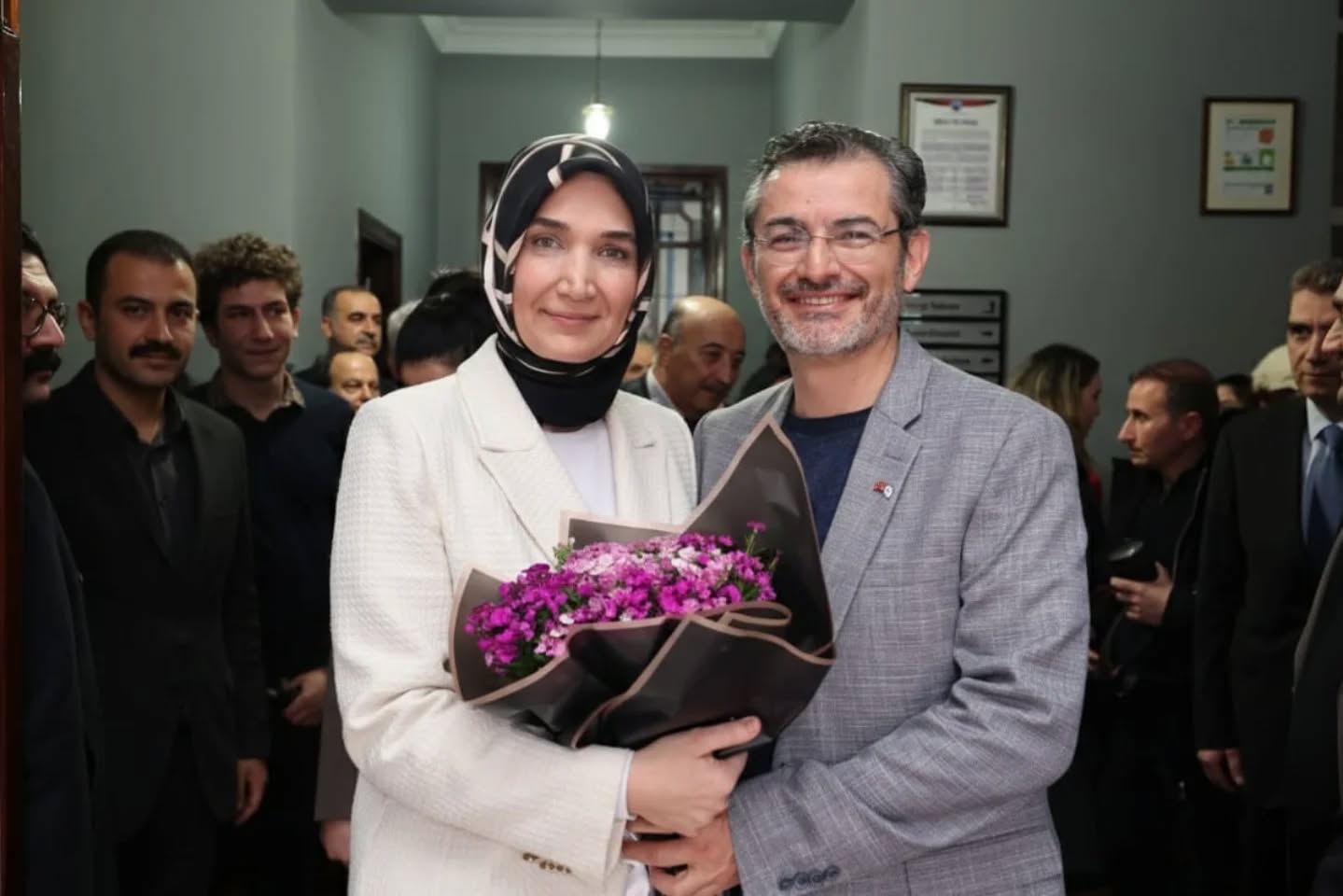 624907575 18309483958253484 3087069634042593610 N