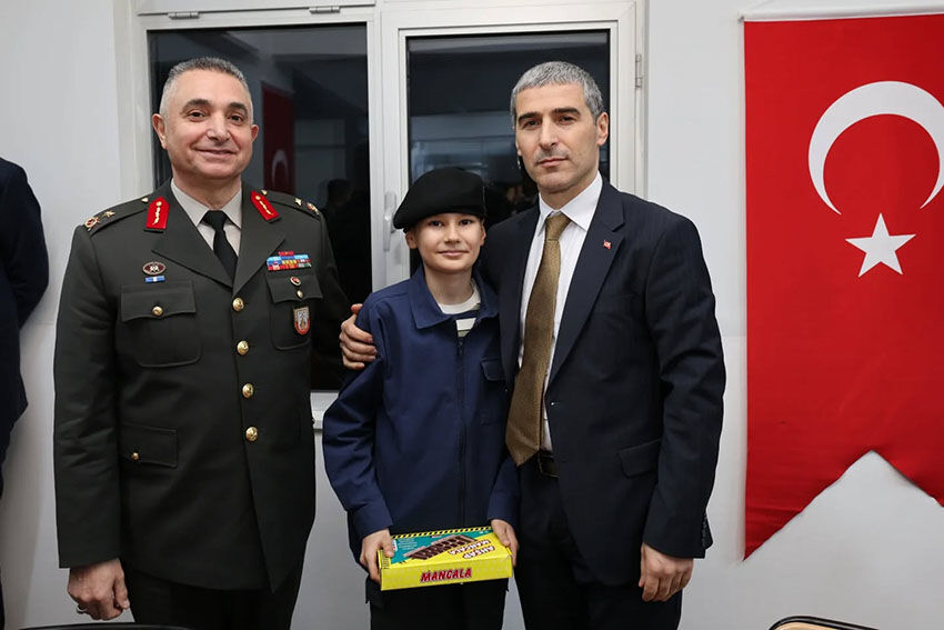 649233150 18314188912253484 7619135874874573207 N