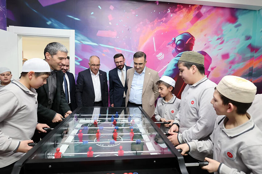 651785847 18315334138253484 725155153145268235 N