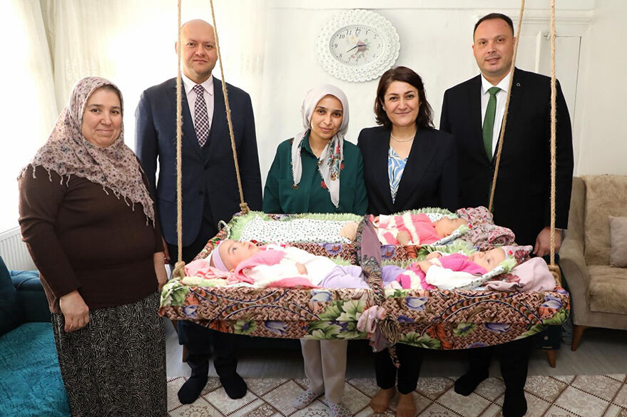 654977098 18315589120253484 1859602936001242427 N