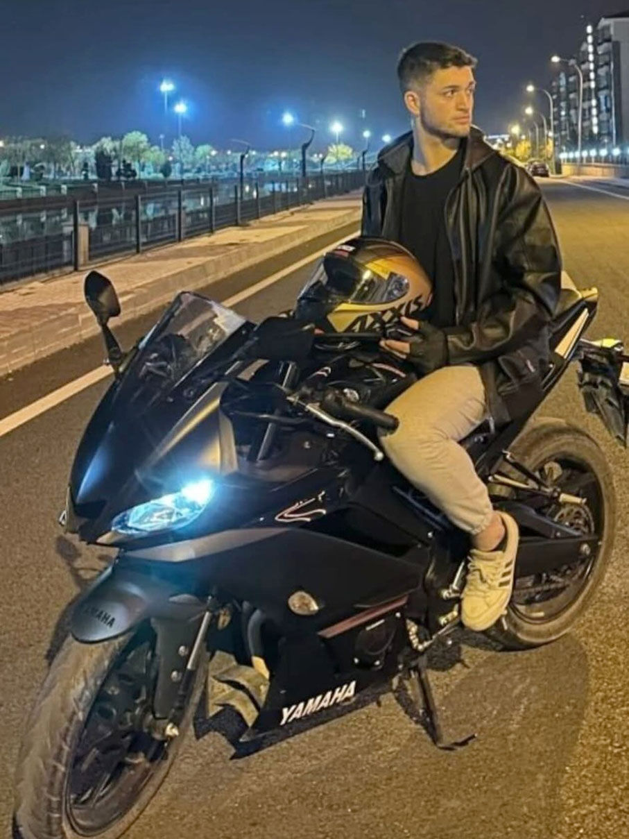 657296490 18098664869068096 7522290888136018320 N