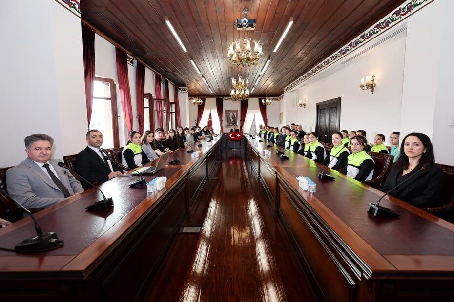 656644739 18317773546253484 6928250600877383242 N