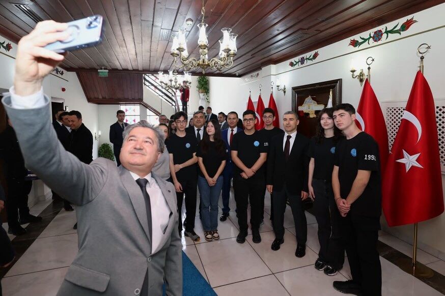 657687836 18317773582253484 3319506236828879910 N