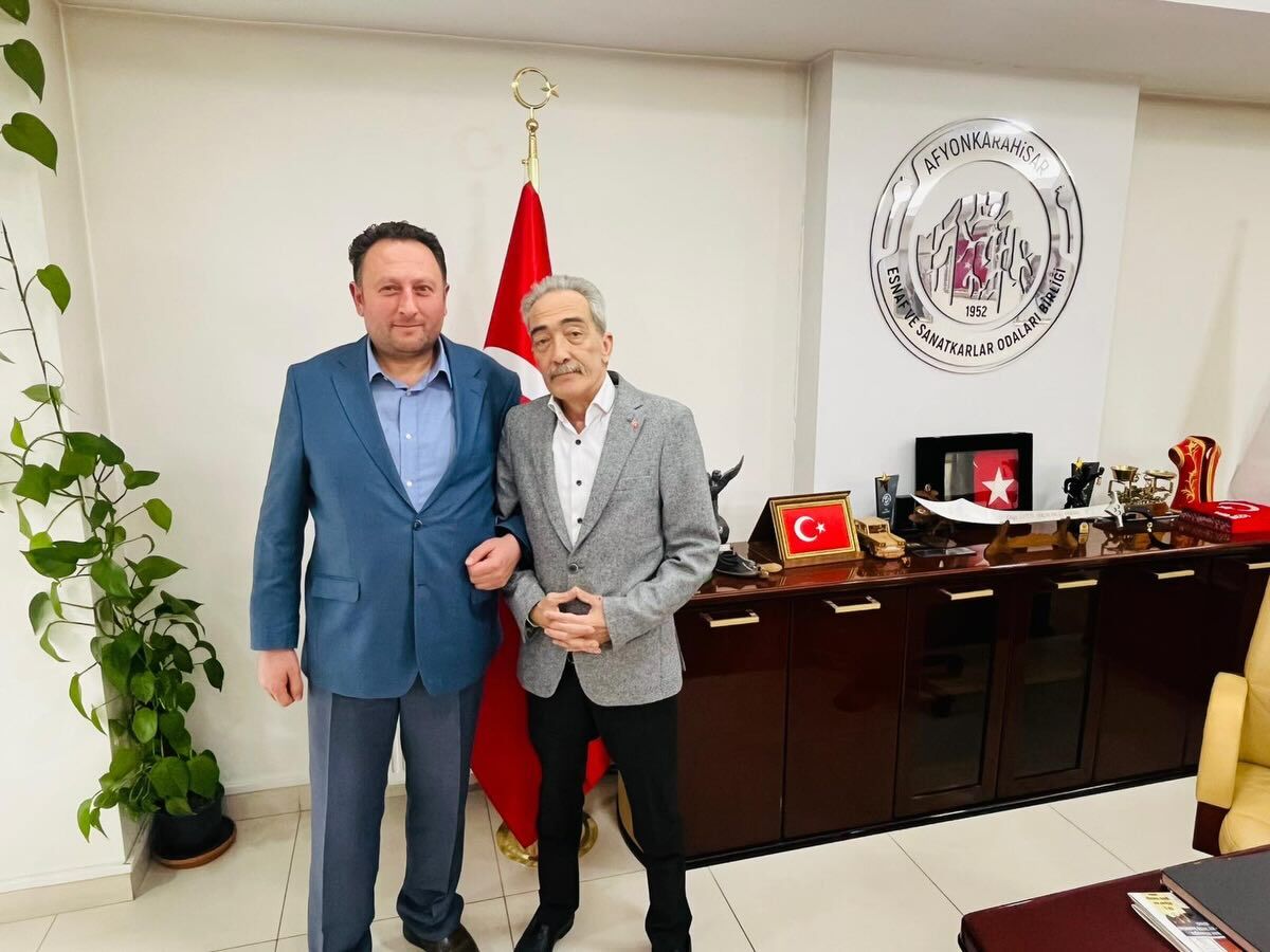 670341657 18100346057068096 3474739146198640987 N