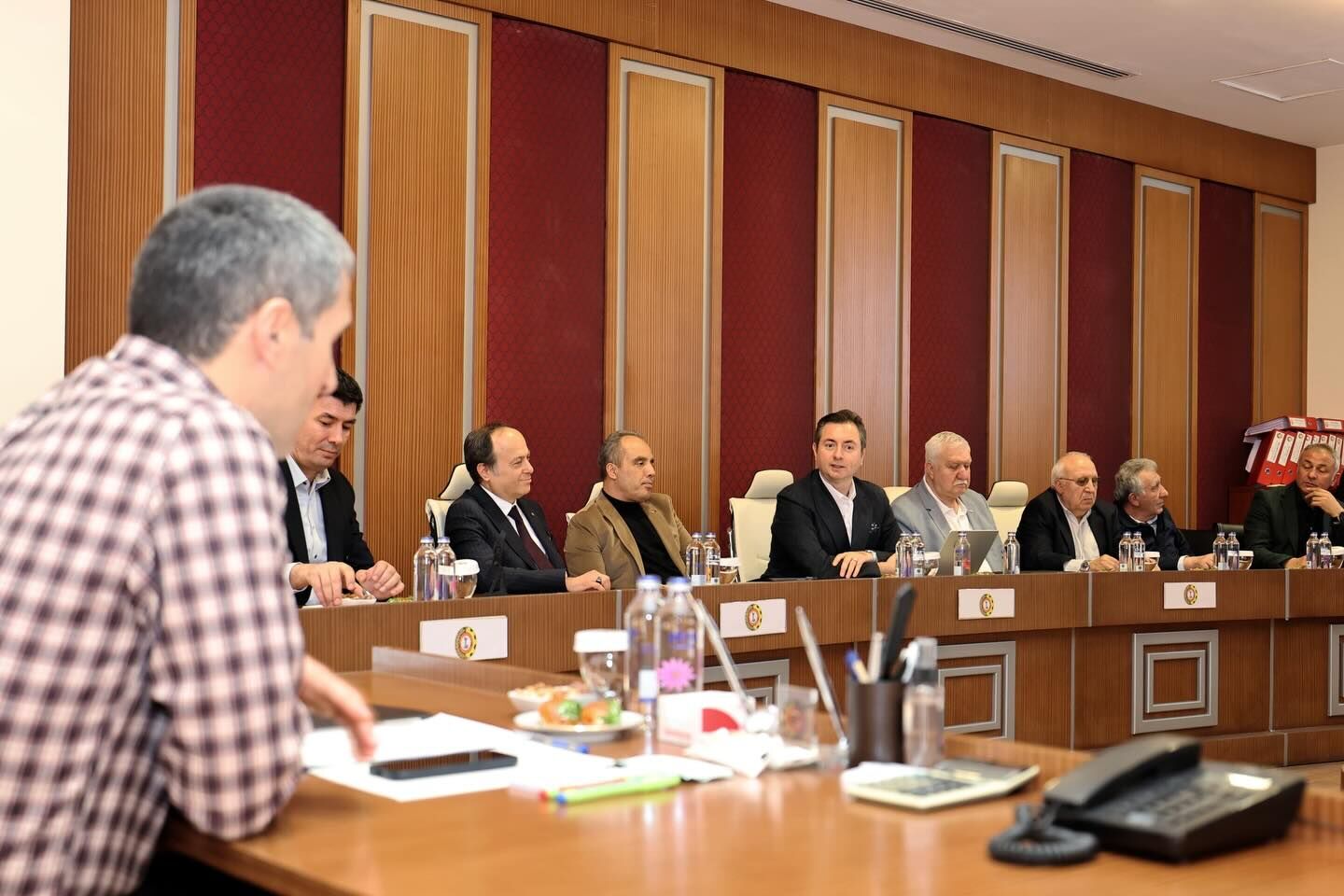 670726443 18319218511253484 2704809165449927423 N