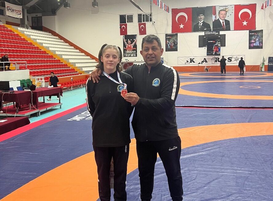 681451329 18456302554129252 4968937403728182397 N-1