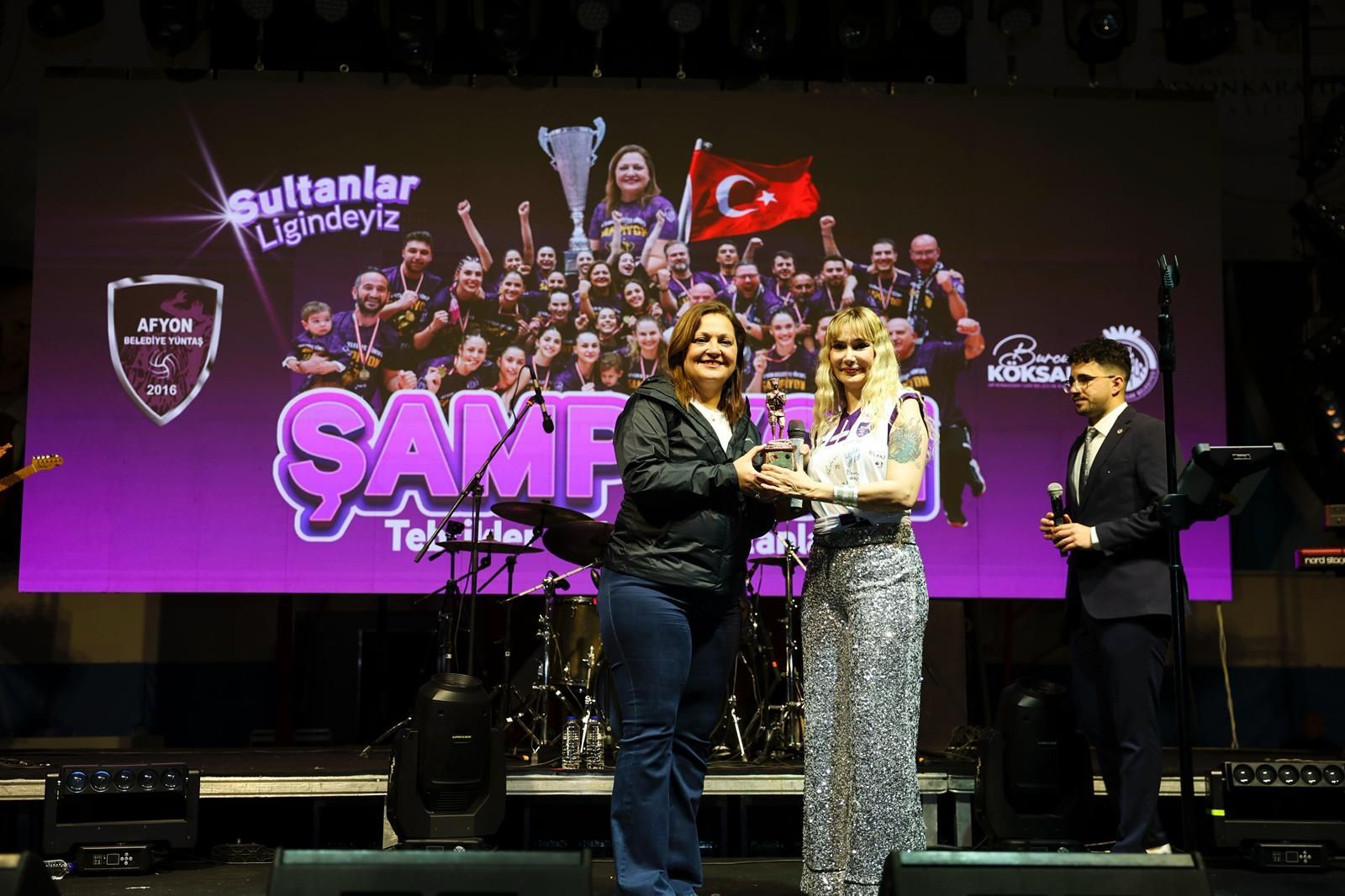 Şampiyonluk Kutlamasi 006 11042026234729 9 1024 768