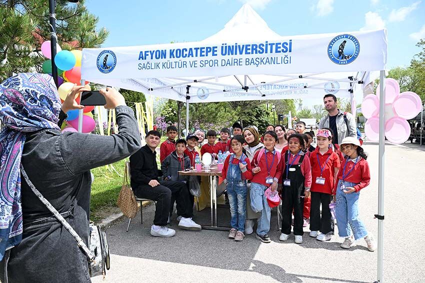 11 Mayıs2618