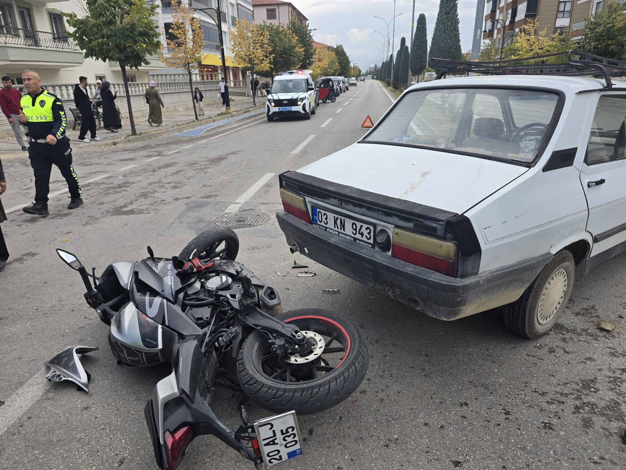 A W808821 02